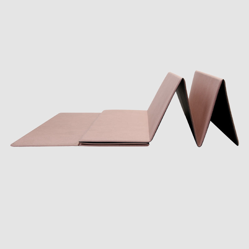 Eight-Deal Folding Mat